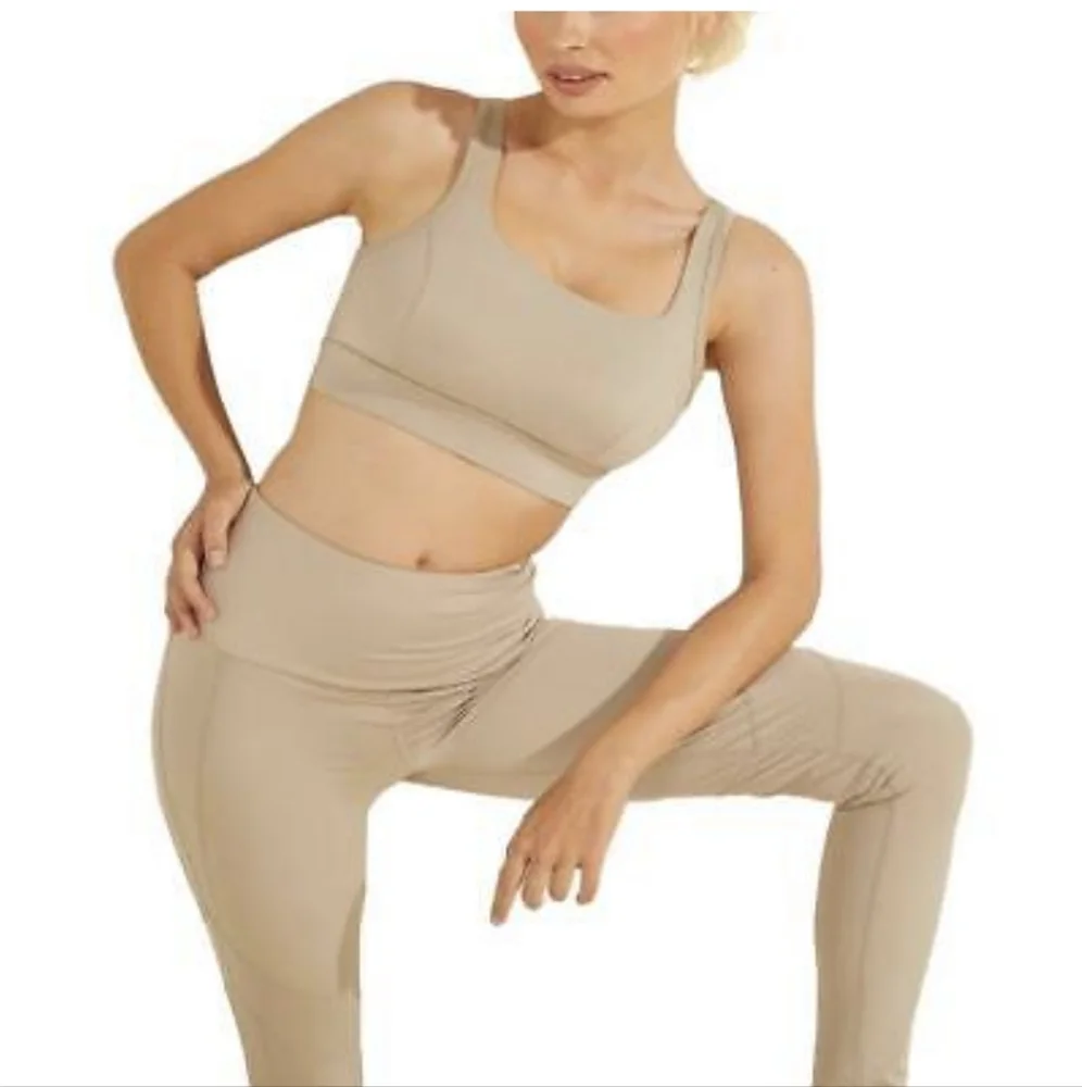 🏃♀️NWT Guess Women's Alexa Open Back Fitness Sports Bra🏃♀️❤️ - Picture 1 of 5